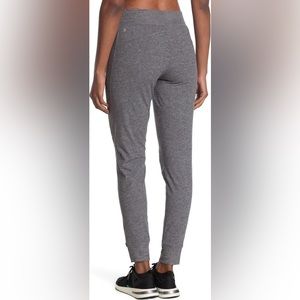 NWT - Z by Zella Downtown Joggers - size XL - heathered gray
